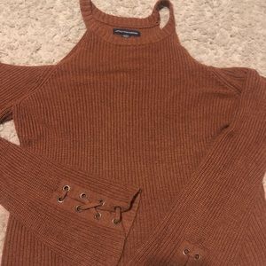 American Eagle cold shoulder sweater